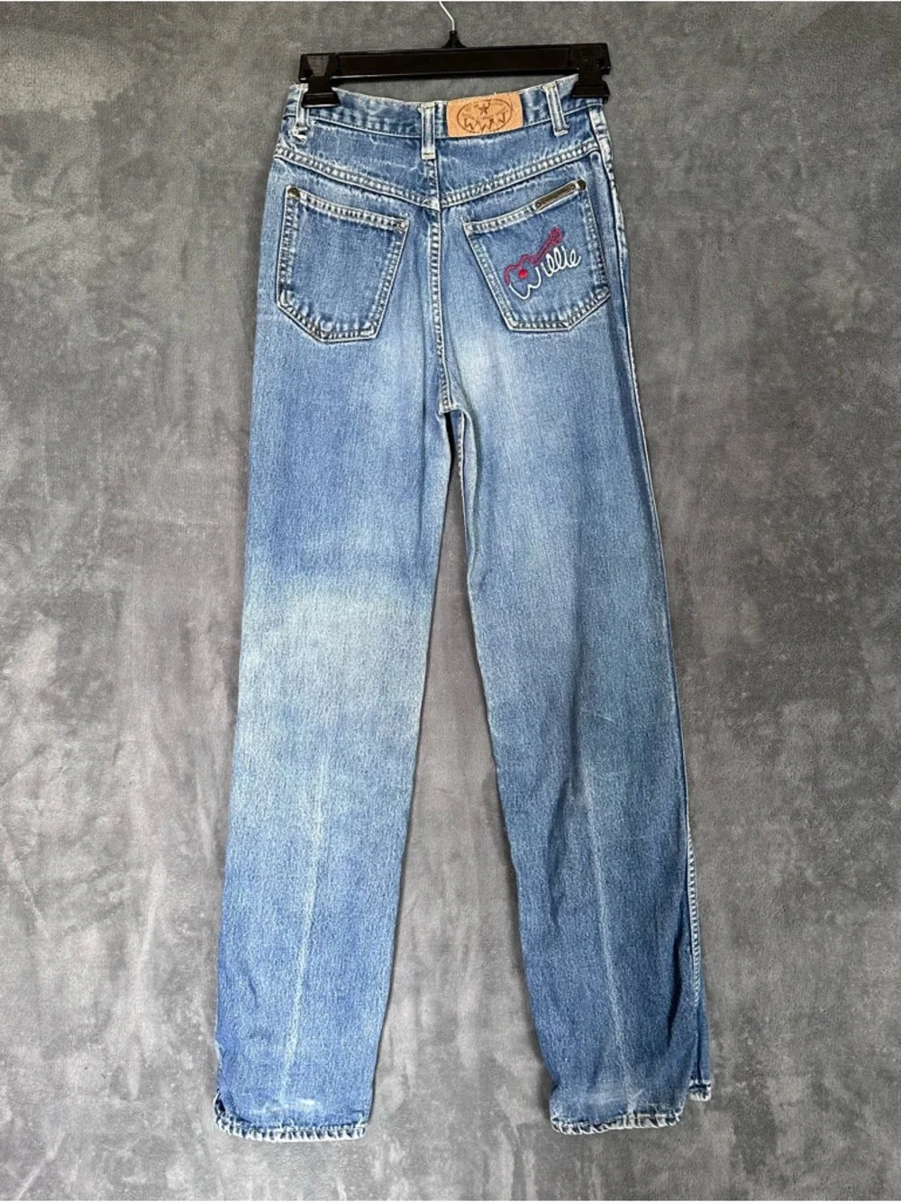 Willie Jeans Women's High Waist Blue Boot Cut Jeans Embroidered  Pocket 24x30